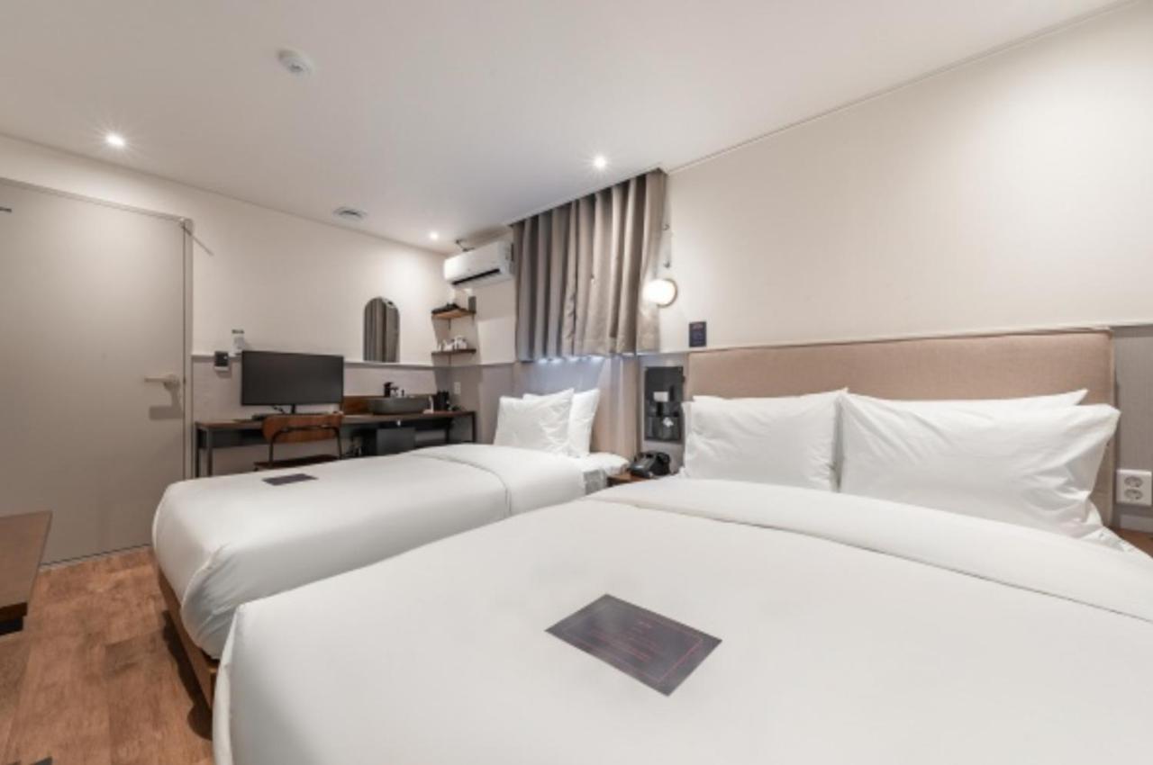 Just Stay Hotel โซล ภายนอก รูปภาพ