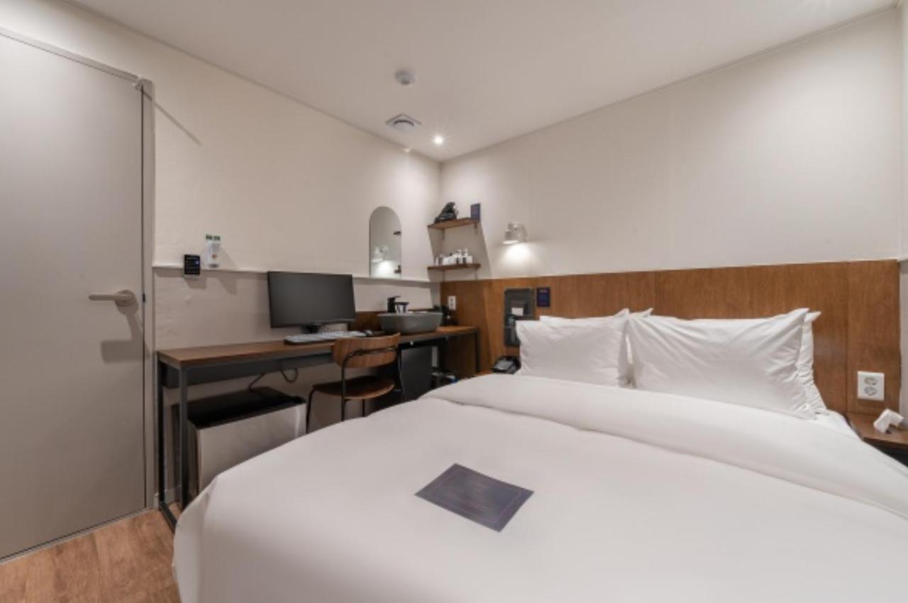 Just Stay Hotel โซล ภายนอก รูปภาพ
