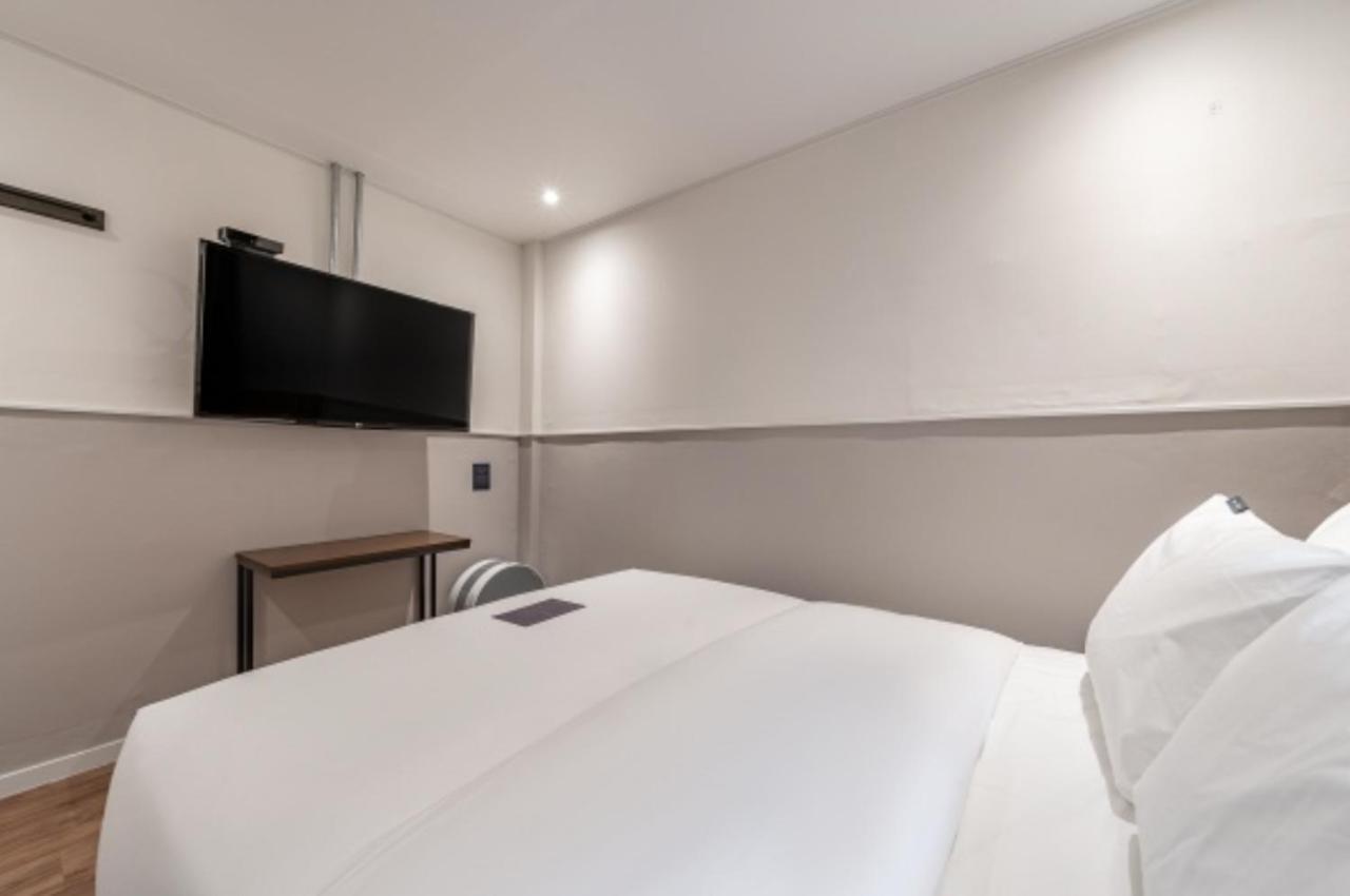 Just Stay Hotel โซล ภายนอก รูปภาพ